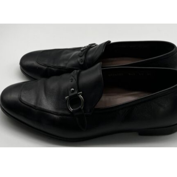 Salvatore Ferragamo Black Leather Round Toe Loafer w/ Gancini Side Buckle sz 11 main image 4